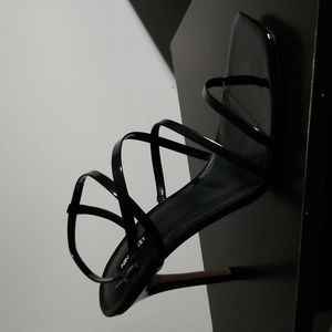 Nine West Black Tilas Heels Sz 11